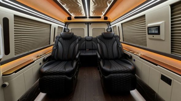 8 passenger sprinter van inside nashville