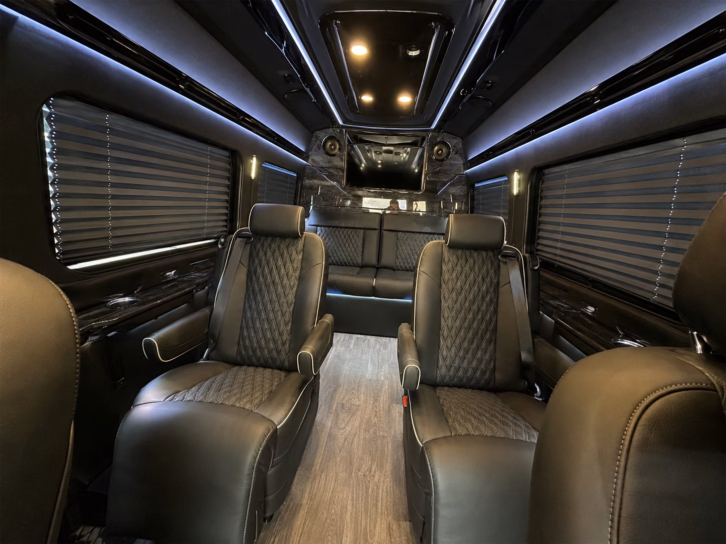find the perfect transportation for your next airport transfer 2