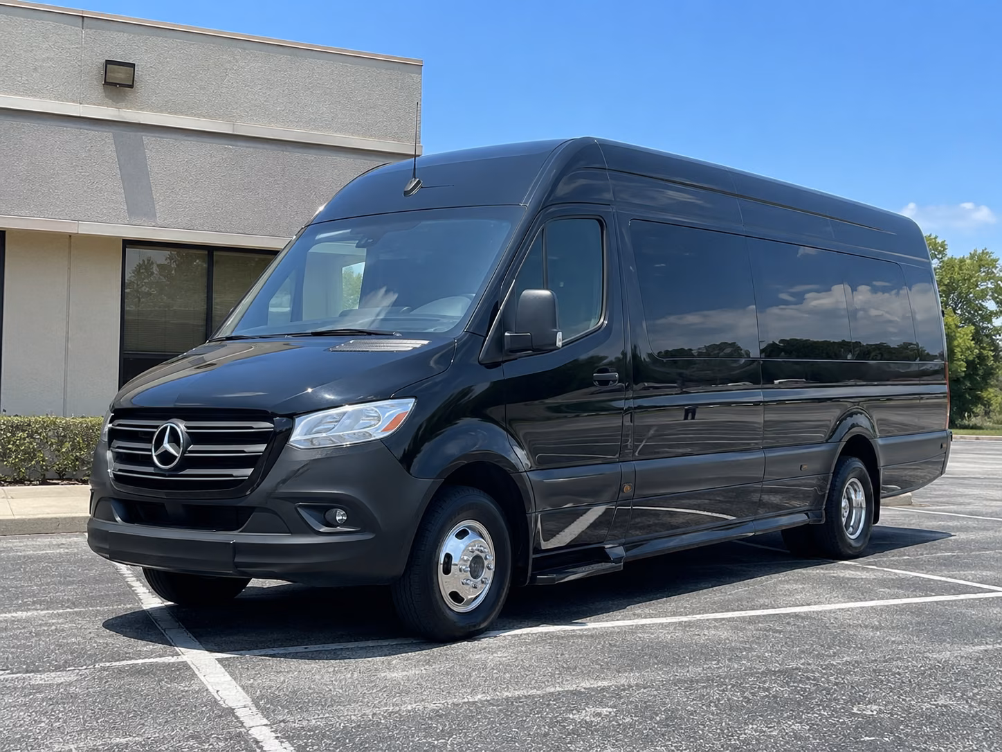 nashville 12 passenger sprinter van